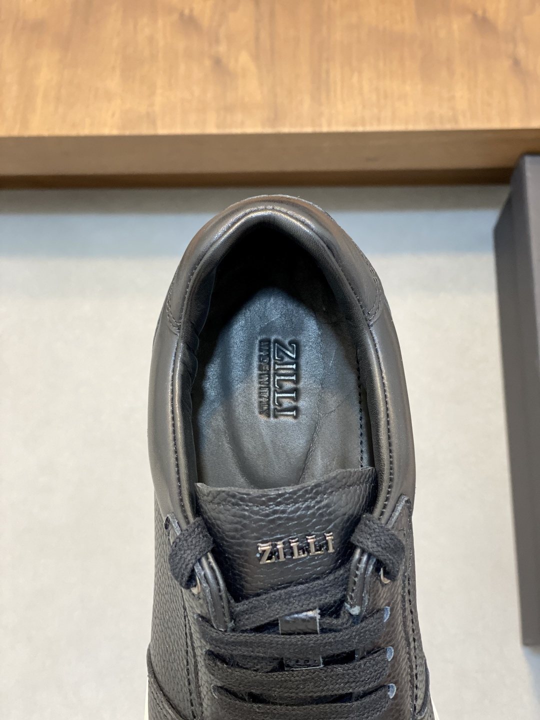 ZILLI Stitched Leather Sneakers — label