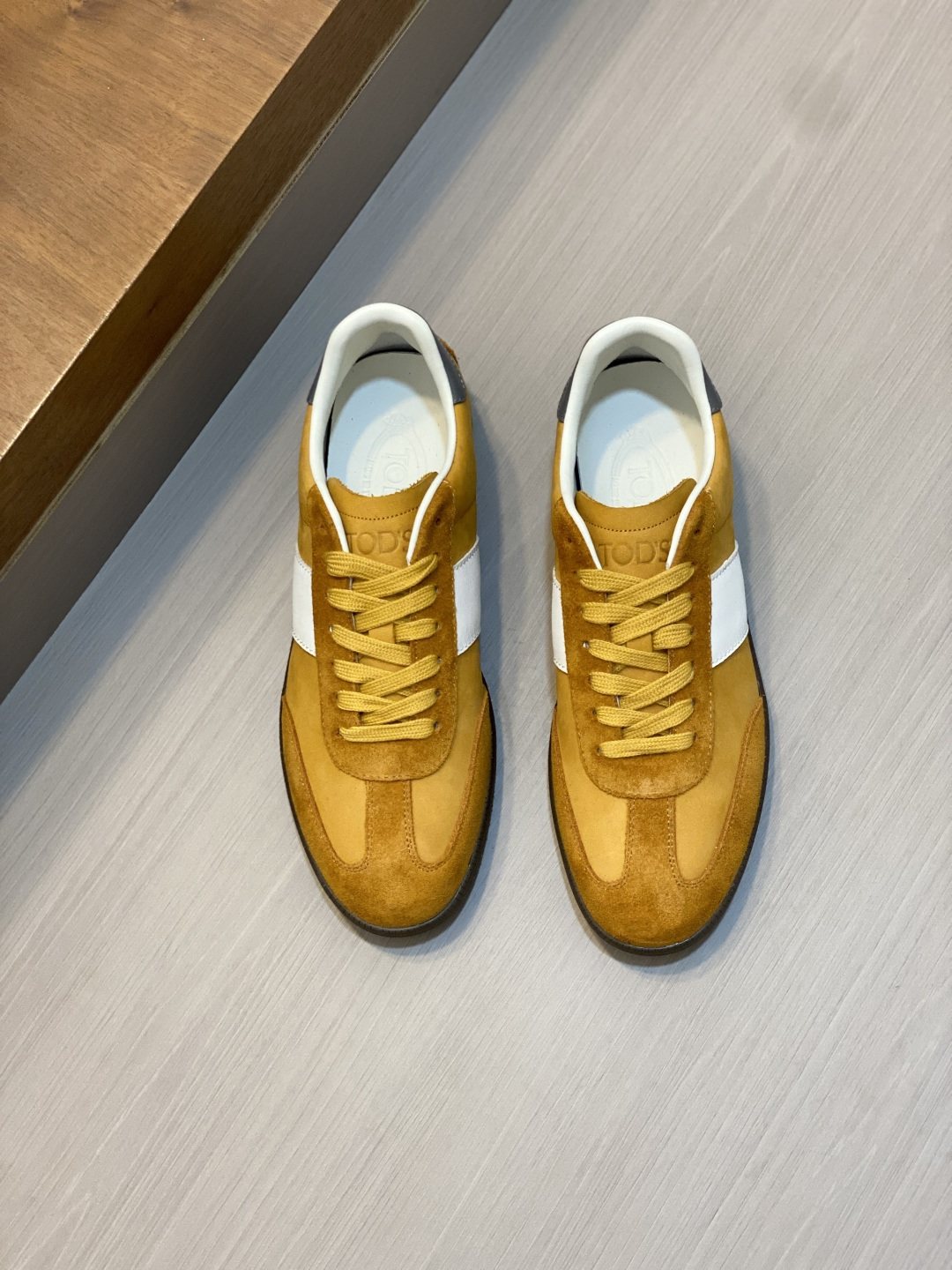TOD'S Paneled Low-Top Sneakers — front